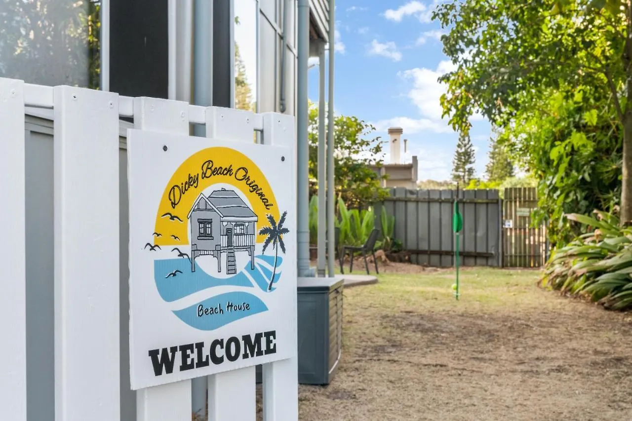 Dicky Beach Original - 2 Bed Downstairs Studio 200M To Beach Caloundra Apartamento